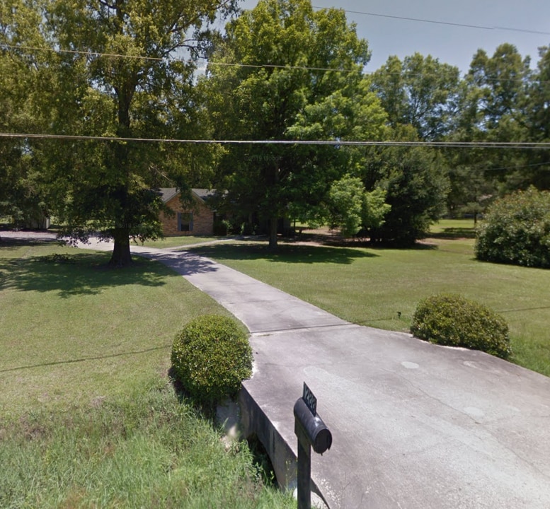 1288 Swartz Fairbanks Rd in Monroe, LA - Building Photo
