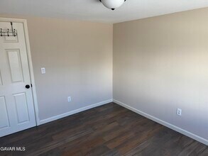 43813 Sierra Hwy in Lancaster, CA - Building Photo - Building Photo
