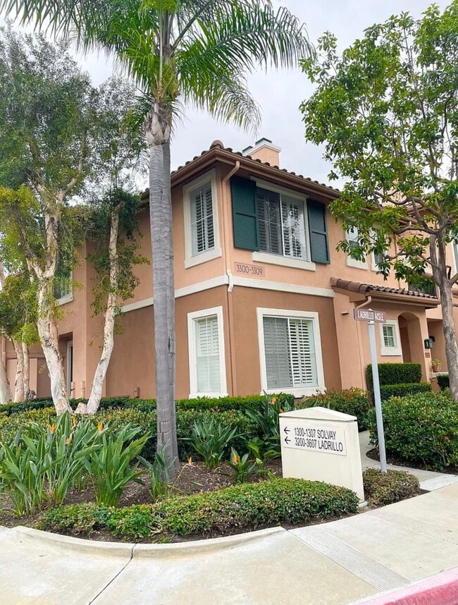 3301 Ladrillo Aisle in Irvine, CA - Building Photo - Building Photo