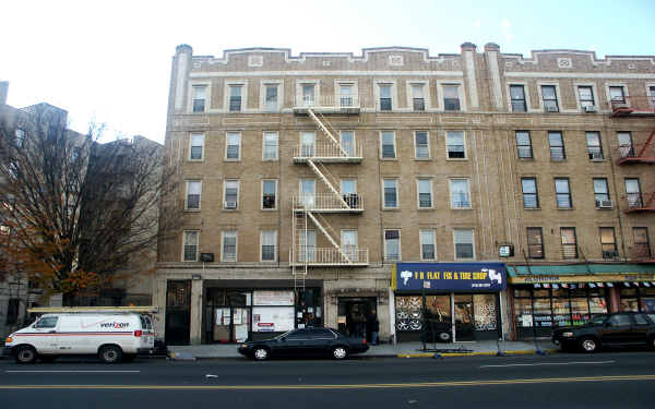 1911-1915 Southern Blvd in Bronx, NY - Building Photo