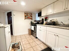 31 Hopedale St in Boston, MA - Building Photo