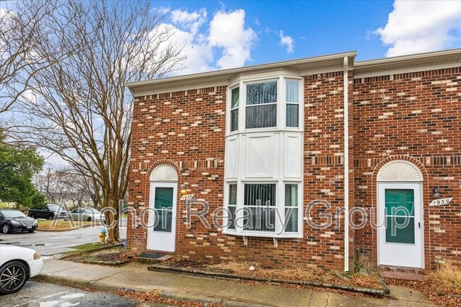 1937 Darnell Dr in Virginia Beach, VA - Building Photo - Building Photo