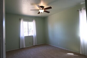 355 Cain Dr in Santa Maria, CA - Building Photo - Building Photo