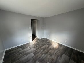 148 N Church St, Unit 148 #1 in Waynesboro, PA - Building Photo - Building Photo