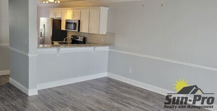 480 Reed Canal Rd in South Daytona, FL - Building Photo - Building Photo