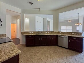 44 Heron Dr in Sanger, TX - Building Photo - Building Photo