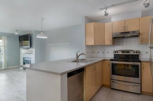 2983 W 4th Ave in Vancouver, BC - Building Photo