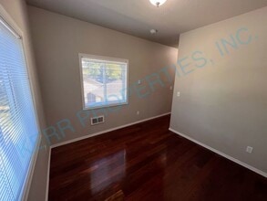 14530 SE Main St in Portland, OR - Building Photo - Building Photo