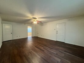 2900 Austin Ave in Waco, TX - Building Photo