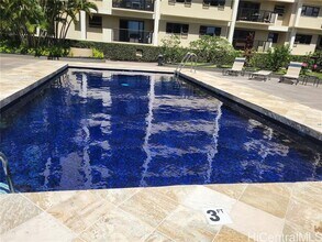21 Craigside Pl in Honolulu, HI - Building Photo - Building Photo