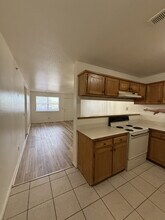 428 Kays Ln in Hollister, MO - Building Photo - Building Photo