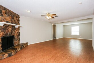 1307 Columbine Ct in Arlington, TX - Building Photo - Building Photo