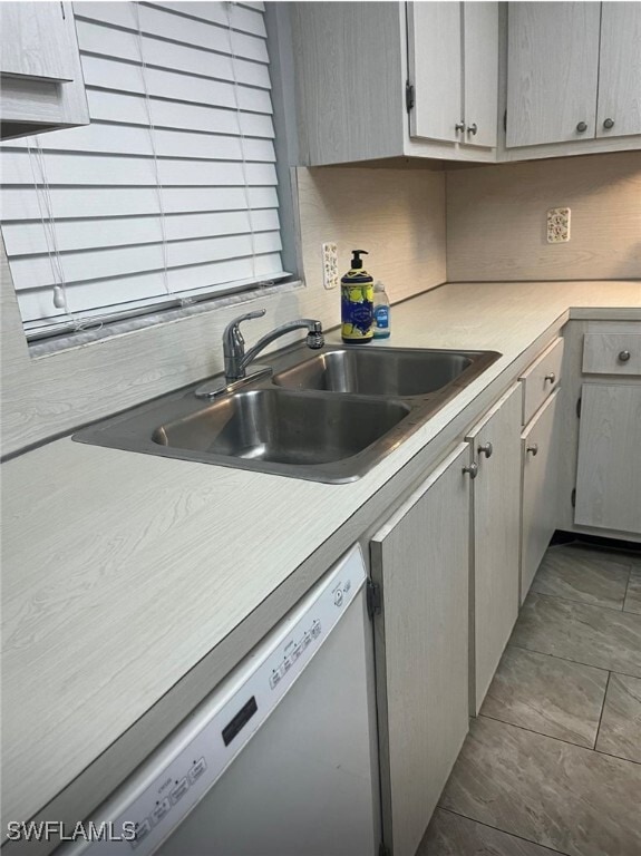 4912 Tamiami Trl E in Naples, FL - Building Photo - Building Photo