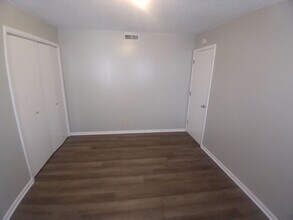 106 N McKinley Ave in Muncie, IN - Building Photo - Building Photo