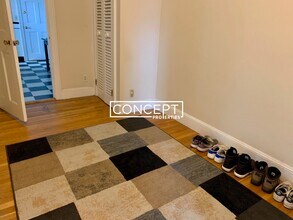 279 Washington St, Unit 3 in Somerville, MA - Foto de edificio - Building Photo