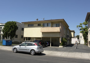 1211 Tamarind Ave Apartments