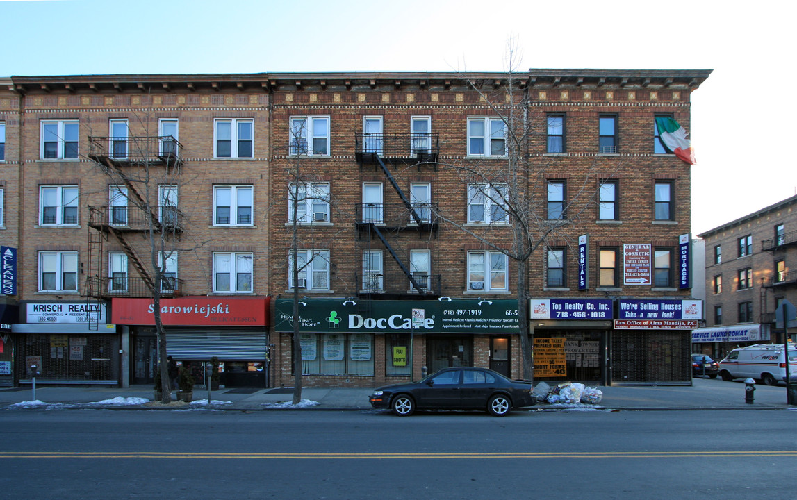 6655 Fresh Pond Rd in Flushing, NY - Building Photo