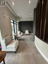 1 Redfern Ave in Hamilton, ON - Building Photo - Building Photo