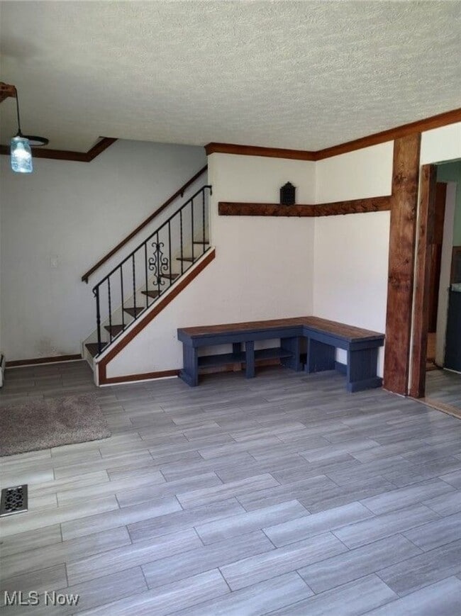 14301 Galehouse Rd in Doylestown, OH - Building Photo - Building Photo