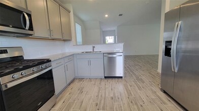 217 Redonda Dr in Liberty Hill, TX - Building Photo - Building Photo