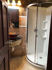 712 Sansom St, Unit 300 - 4