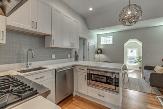 18 Sacramento Pl, Unit 2 in Cambridge, MA - Building Photo - Building Photo