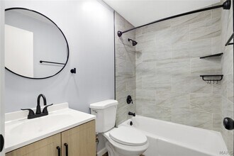 606 Rue Montand Dr in Ballwin, MO - Building Photo - Building Photo