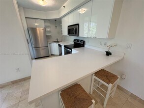 1834 Brickell Ave in Miami, FL - Building Photo - Building Photo