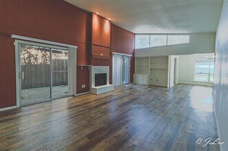 7040 Briarmeadow Dr in Dallas, TX - Building Photo - Building Photo