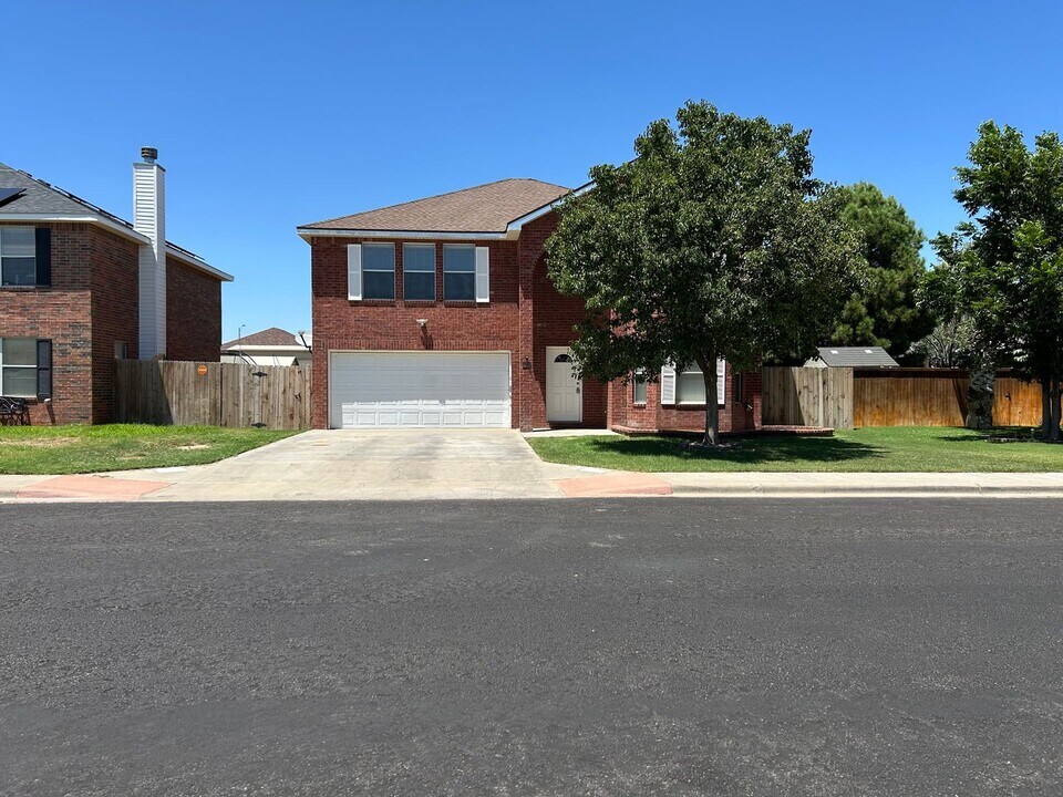 4029 Southbrook Ct in Odessa, TX - Building Photo