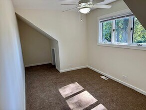 38603 N Pine Grove Ave in Wadsworth, IL - Building Photo - Building Photo