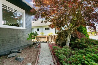 2216 N Proctor St in Tacoma, WA - Building Photo - Building Photo