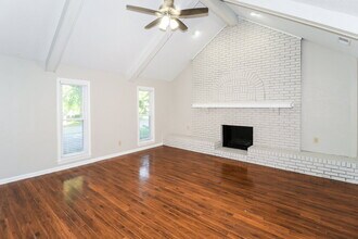 2821 Lanthorn Dr in Memphis, TN - Building Photo - Building Photo