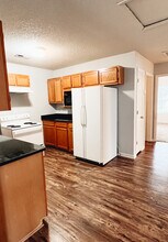 350 Miller Pointe Dr in Inman, SC - Building Photo - Building Photo