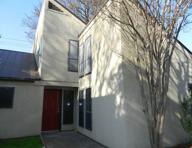 property at 8607 Fathom Cir