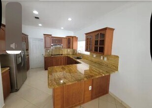 1150 SW 154th Ave in Miami, FL - Building Photo - Building Photo