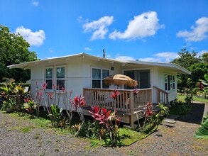 1717 Kaehulua Pl, Unit B in Kapaa, HI - Building Photo - Building Photo