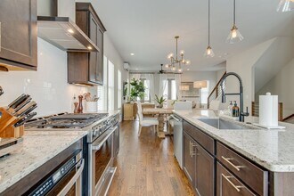 2015 Eastland Ave in Nashville, TN - Building Photo - Building Photo