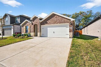 4208 Carnation Dr in Tom Bean, TX - Building Photo - Building Photo