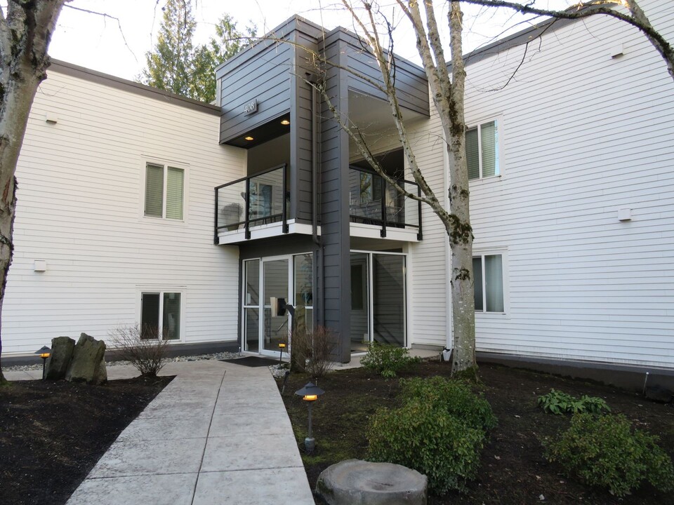 408 2nd Ave S in Kirkland, WA - Building Photo