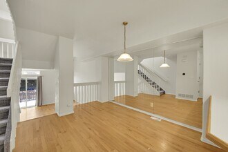 1885 S Quebec Way in Denver, CO - Building Photo - Building Photo