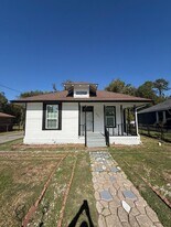 8407 Carolwood Dr in Houston, TX - Building Photo