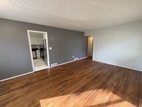 20975 Poinciana St in Southfield, MI - Building Photo - Building Photo