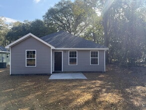 10 Woodlawn Ave in Sumter, SC - Building Photo - Building Photo