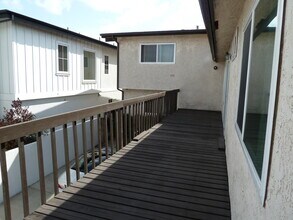 1906 Bataan Rd in Redondo Beach, CA - Building Photo - Building Photo
