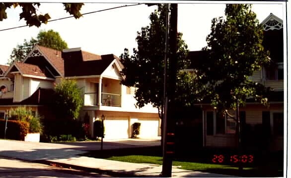 12408 Dorland St in Whittier, CA - Foto de edificio