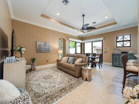 8000 Cordoba Pl in Naples, FL - Building Photo