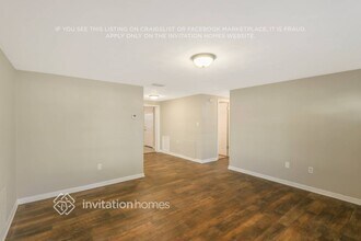 10824 Oakdale Ave in Port Richey, FL - Building Photo - Building Photo