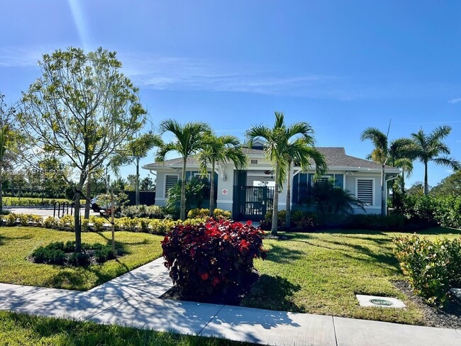 868 SE grovebush Ln in Port St. Lucie, FL - Building Photo - Building Photo