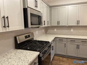 440 Legend Oak Way SW in Huntsville, AL - Building Photo - Building Photo